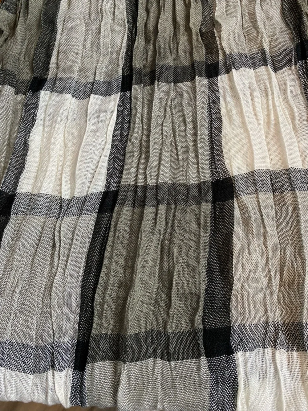PLAID Scarf lightweight gauzy black gray white bottom fringe
